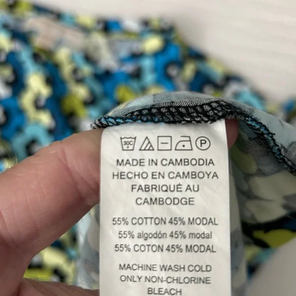 Cute Michael Kors floral t-shirt - Picture 7 of 8